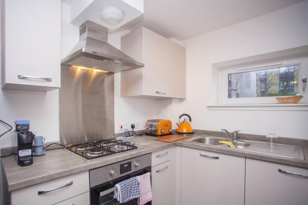 Beautiful Flat With Panoramic Views Over The City 글라스고 외부 사진
