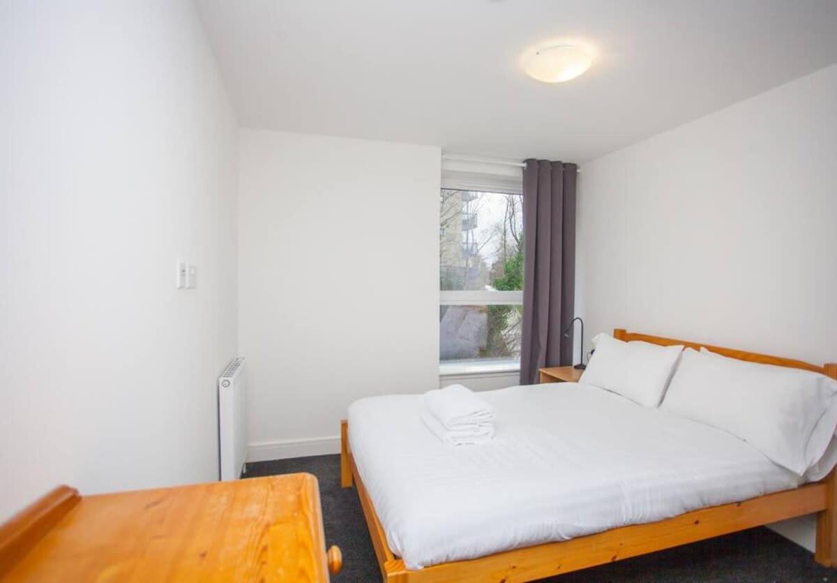 Beautiful Flat With Panoramic Views Over The City 글라스고 외부 사진